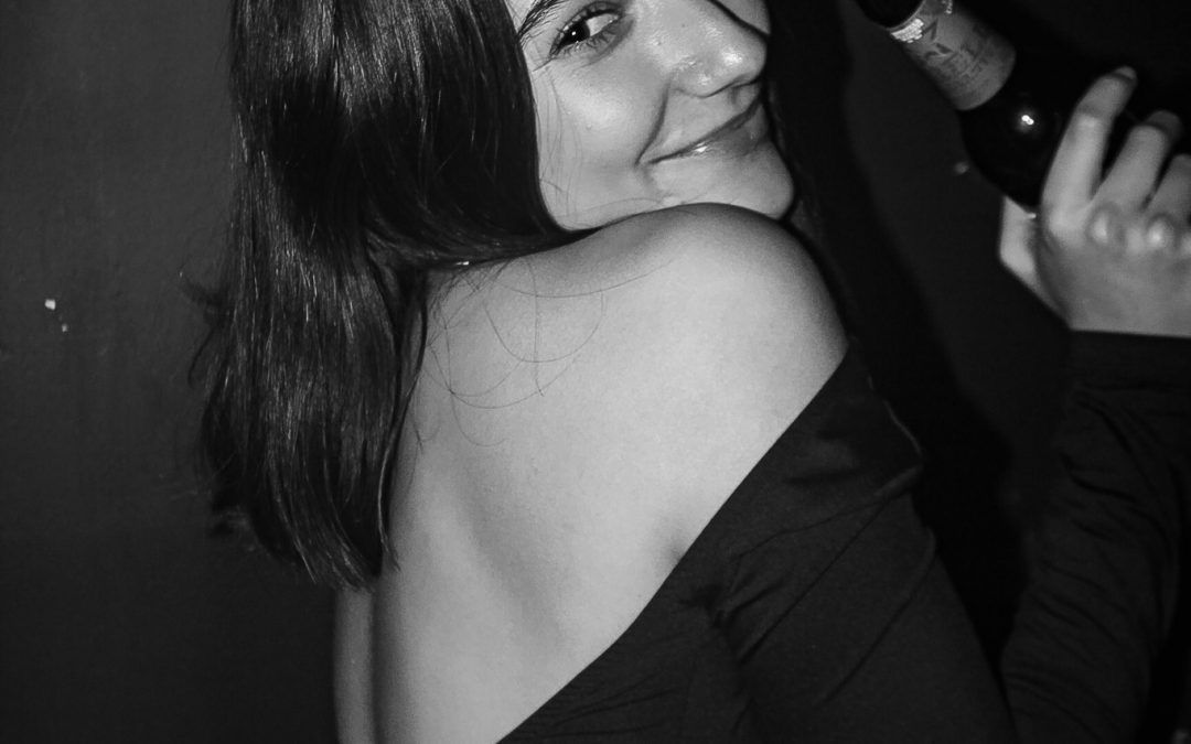 2023-12-28,29,30 ¡Trae tu propio picoteo y elige tu espacio en nuestro local!